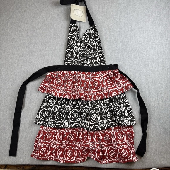 Contempo Other - NWT Contempt‎ Apron Ruffles Country tie Black Maroon and white